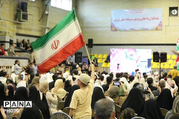 جشن بزرگ ازدواج ۱۳۰ زوج جوان دانشجو در همدان