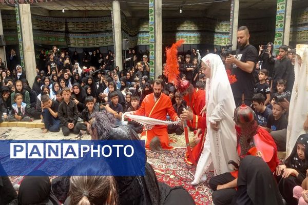 اجتماع بزرگ شیرخوارگان حسینی در شهرستان فاروج 