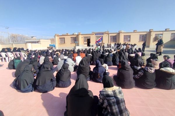 جشن میلاد امام زمان در هنرستان شهید شهیدی خلیل آباد 