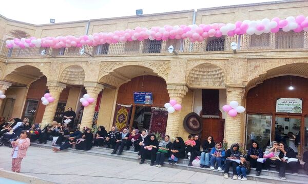 روزه‌اولی‌ها در آباده جشن گرفتند