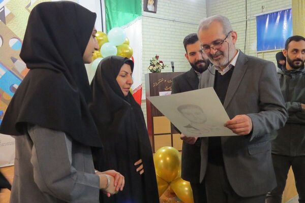 افتتاحیه هفته ماها و جشنواره فرهنگی هنری امید فردا