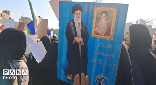 تربت جامی ها در بیعت با رهبر جدید انقلاب سنگ‌تمام گذاشتند