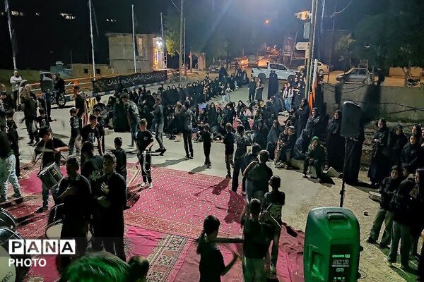 هیئت زنجیر زنی در هشتمین شب از ماه محرم الحرام در حسینیه شهدای شهر بار