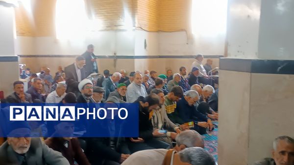 نماز جمعه در آخرین جمعه ماه رمضان در نیشابور 
