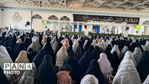 نماز جمعه ای با عطر رمضان در کاشمر 