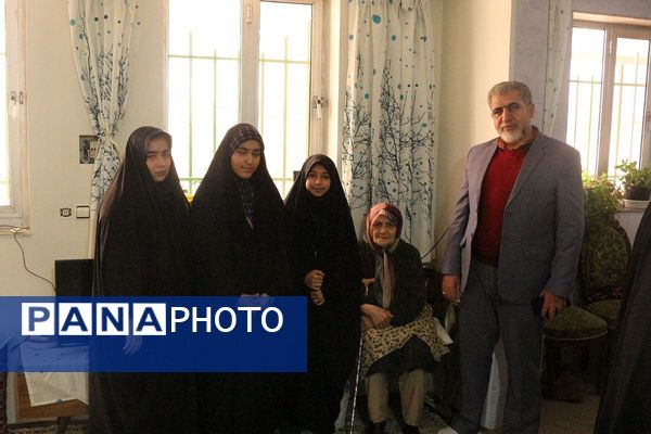 دیدار با خانواده‌های شهدا و فرهنگیان بازنشسته به مناسبت ولادت حضرت فاطمه زهرا (س) و روز مادر در فیروزکوه