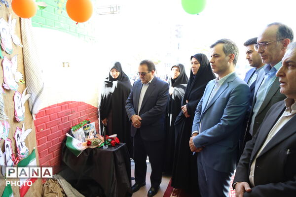 آیین استانی جشن شکوفه ها در دبستان حافظ ناحیه یک اردبیل 