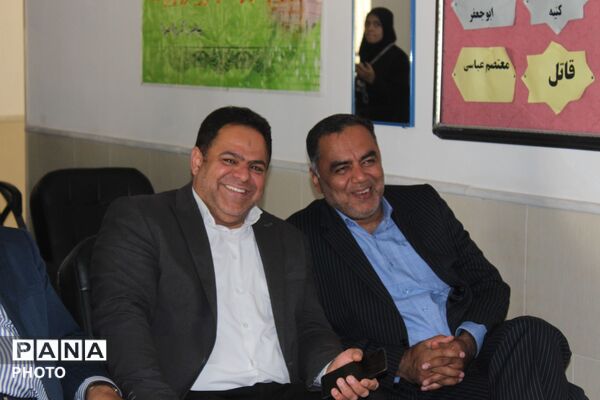 افتتاح دبستان پسرانه با حضور وزیر آموزش و پرورش