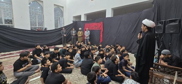 بازدید مدیر آموزش‌وپرورش شهرستان بافق از اعتکاف دانش‌آموزان