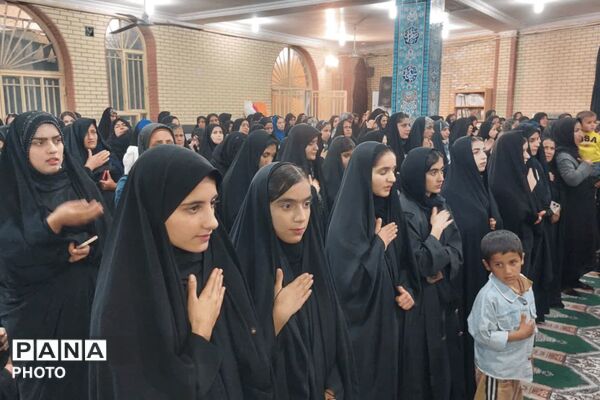 شور تماشایی قلعه رئیسی‌ها در عزای رهبر انقلاب(ره)
