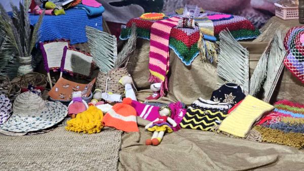 نمایشگاه دستاوردهای بانوان شهر شمیل بندرعباس
