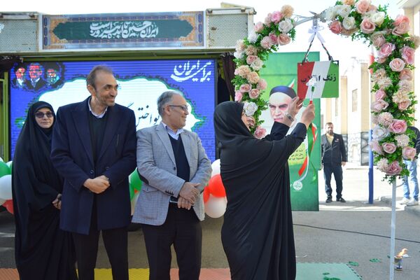 طنین زنگ انقلاب در بهارستان‌دو 