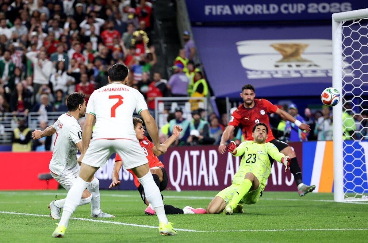 سرمربی سابق لیورپول: ایران قربانی یک صحنه بحث‌برانگیز شد