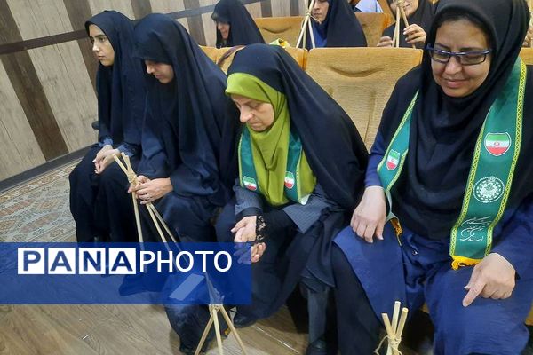 کارگاه توانمندسازی مربیان پیشتاز سازمان دانش‌آموزی در شهرستان‌قرچک