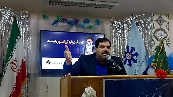 کار گروهی و بهره گیری از هوش مصنوعی از مهمترین وظایف دانش آموزان نخبه است