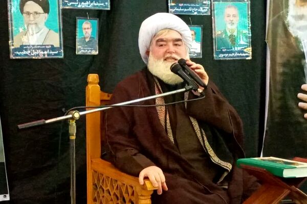 اجتماع مردم در اربعین قائد امت جلوه‌ای وحدت آفرین است