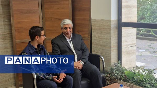 همایش طلایه‌داران دانش و بینش منطقه ۱۶