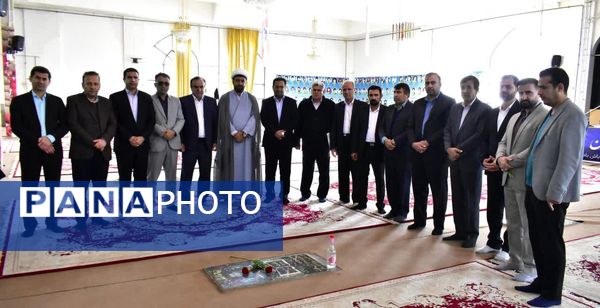 تجدید میثاق مسئولان آموزش پرورش کهگیلویه و بویراحمد با شهدا به‌مناسبت هفته امور تربیت اسلامی