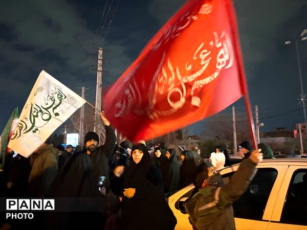 بیعت مردم کرج با سومین رهبر انقلاب اسلامی 