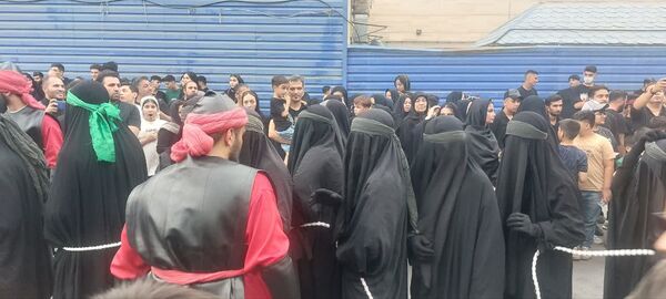 استقبال عزاداران حسینی از کاروان نمادین اسرای کربلا در قم