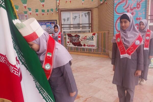 مدارس اسلامشهر یکصدا در جشن انقلاب 