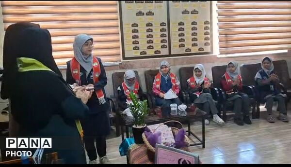 تجلیل از تیم خبرنگاران فعال پانا دبستان نیایش
