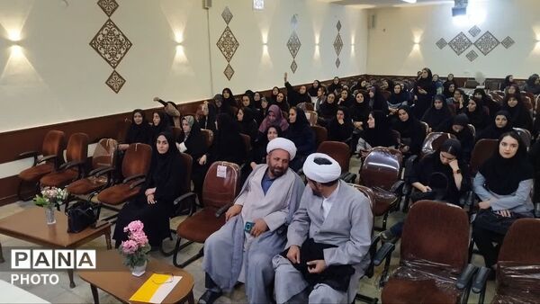 دوره توانمند سازی مربیان پیش‌ دبستانی در بروجرد