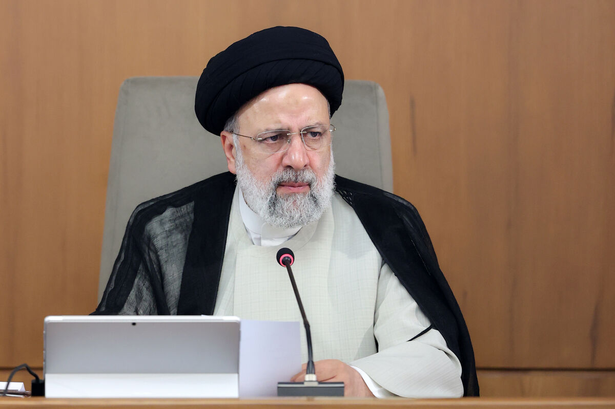 دستور آیت الله رئیسی برای رفع موانع تامین مالی بخش تولید