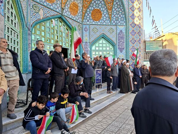 اجتماع بزرگ مردم شهرستان سملقان در محکومیت ناآرامی‌های اخیر