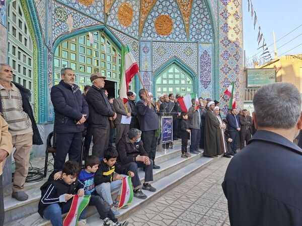 اجتماع بزرگ مردم شهرستان سملقان در محکومیت ناآرامی‌های اخیر