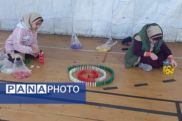 مسابقه دومینو دانش‌آموزان دختر مقاطع ابتدایی و متوسطه ناحیه سه شیراز 