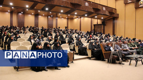 همایش فعالان بسیج دانش‌آموزی مدارس دخترانه قم 