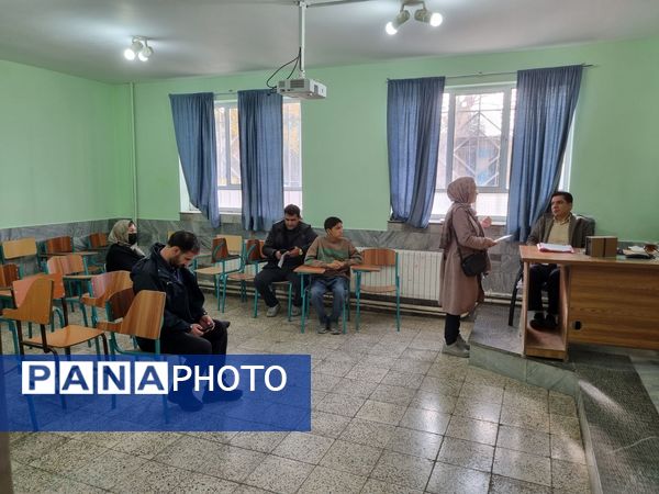 ۱۳ آذر جلسه دیدار اولیا با دبیران دبیرستان نمونه دولتی پژوهش آشخانه 