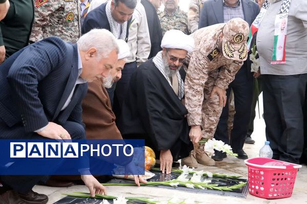 برگزاری آیین غبارروبی مزار شهدا در بجنورد 