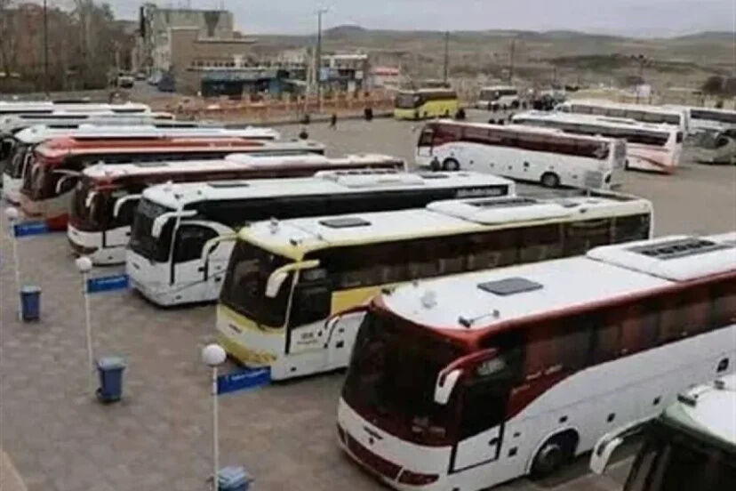 ۸۱۰۰ دستگاه اتوبوس زائران اربعین مرز مهران را جابه‌جا می‌کنند