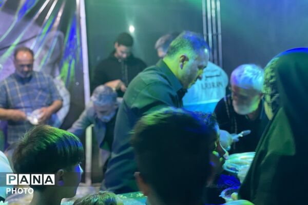 مشق عشق به یاد رهبر در قلب روستای قلعه‌سین پیشوا