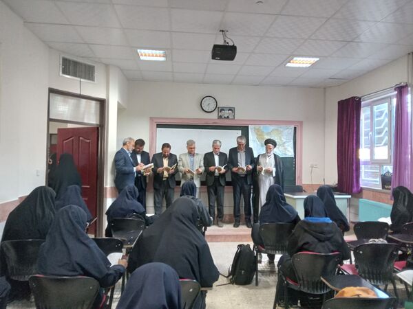 بازدید مدیران مدارس نیشابور از دبیرستان خاص فرهنگ مهر فاطمی 