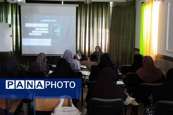 برگزاری مینی دوره هوش مصنوعی در دبیرستان حکمت بهارستان‌دو