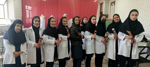 بزرگداشت روز خیاطی در هنرستان تلاش گندمان 