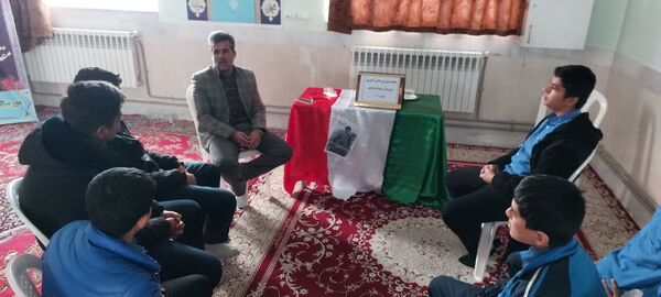 دومین جلسه شورای دانش‌آموزی دبیرستان مرحوم اسماعیلی 