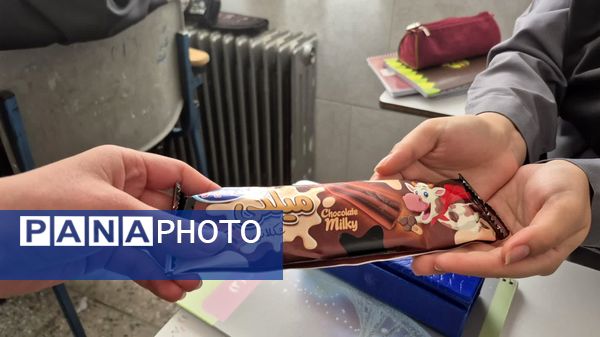 گرامیداشت روز دانش‌آموز با برنامه های متنوع در دبیرستان شاهد طالقانی