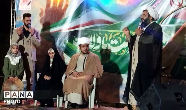 پیوند عشق و ایمان در دلِ جمعیت 
