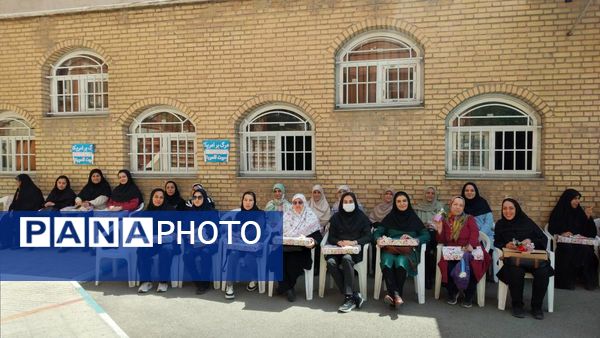 جشن روز معلم دبیرستان شهیده محبوبه دانش 