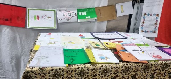 نمایشگاه دهه فجر در دبستان خاتم‌الانبیاء (ص)