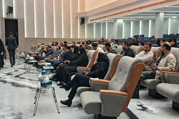 نشست تخصصی فرهنگیان با محوریت اجرای نظام مراقبت اجتماعی دانش‌آموزان 