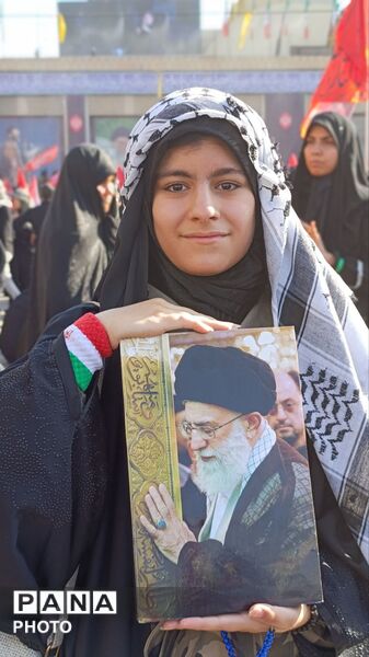 باید برخاست 