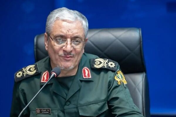 تا تسلیم کامل دشمن، رزم بی‌وقفه را با شدت و قوت ادامه می‌دهیم