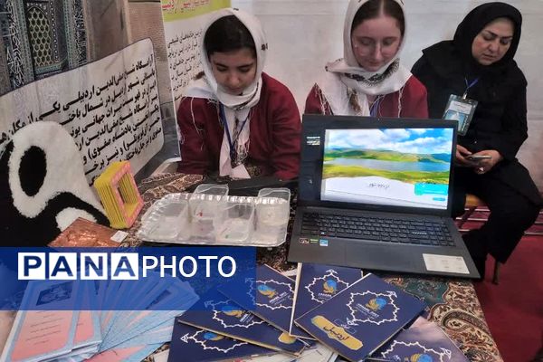 دومین نمایشگاه دستاوردهای پژوهشی سمپاد کل کشور به میزبانی اداره کل آموزش و پرورش شهرستان‌های تهران 