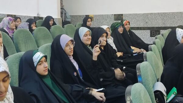 برگزاری اردو یاوران ولایت دختران متوسطه اول استان اصفهان