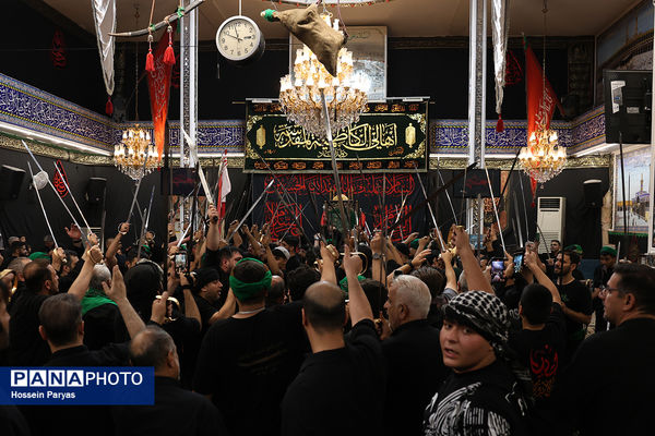 عزاداری شب عاشورا در محله دولت آباد تهران